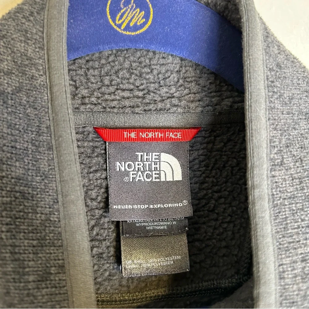 The North Face Men's Sweater Fleece Charcoal‎ Performance Jacket